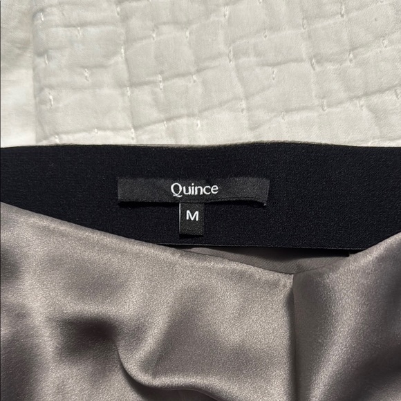 Elegant Gray Women's Skirt - Picture 2 of 3